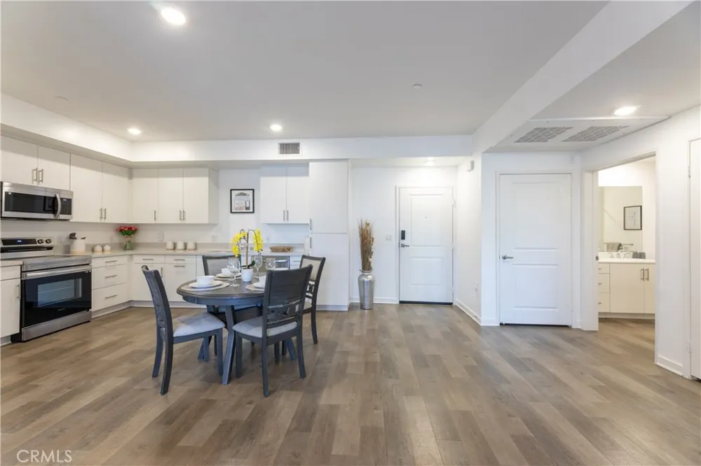 9001 Cerise Lane #111 Cypress, CA 90630