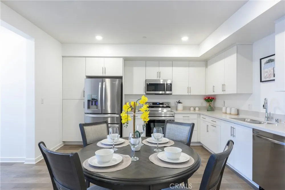 9001 Cerise Lane #111 Cypress, CA 90630