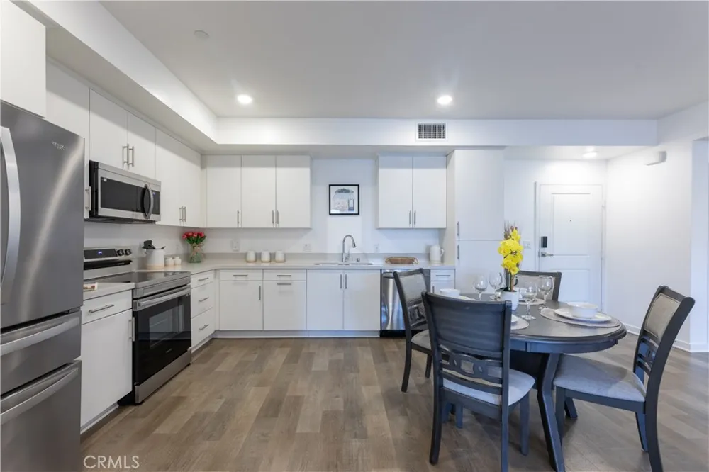 9001 Cerise Lane #111 Cypress, CA 90630