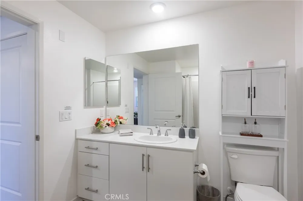 9001 Cerise Lane #111 Cypress, CA 90630