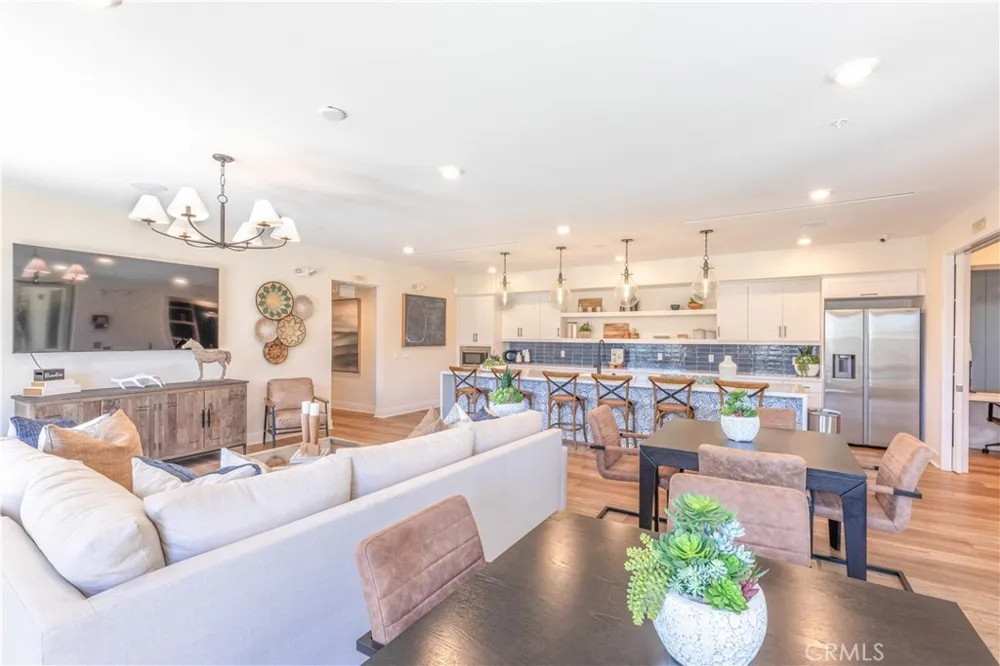 9001 Cerise Lane #111 Cypress, CA 90630