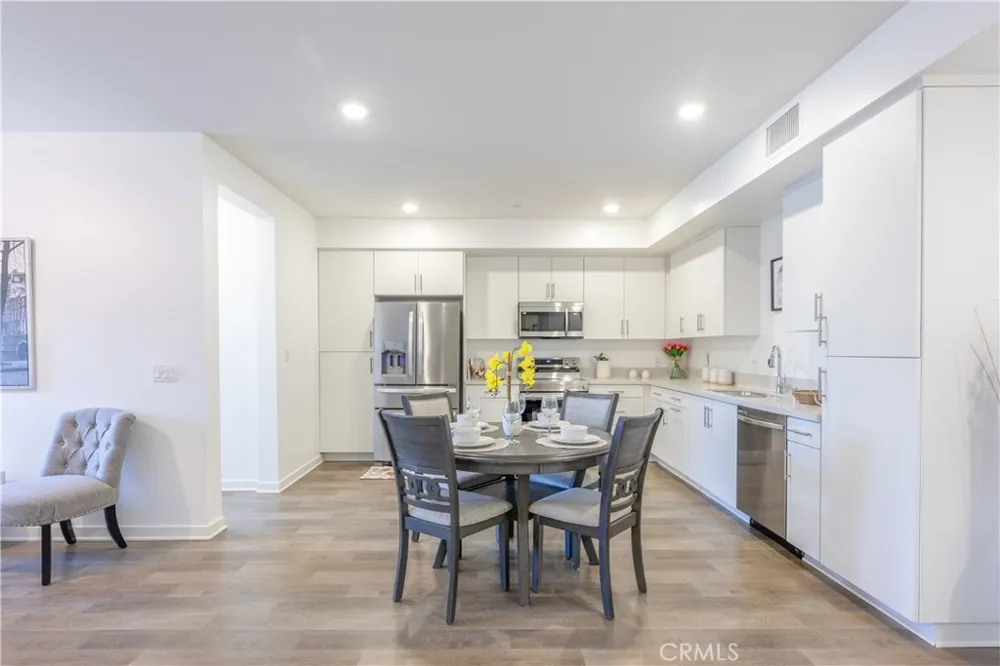 9001 Cerise Lane #111 Cypress, CA 90630