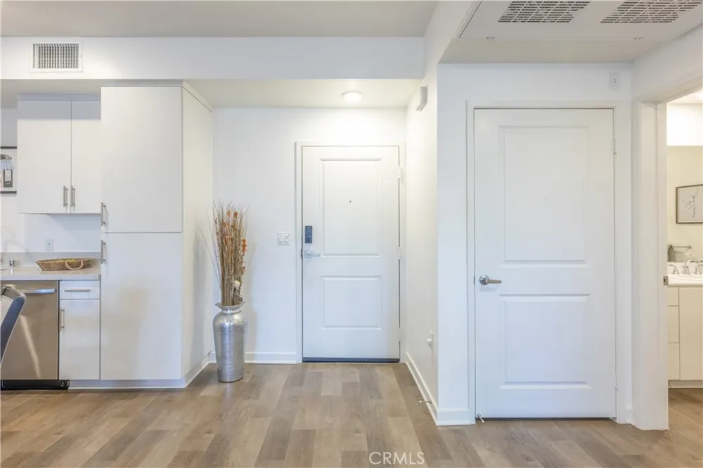 9001 Cerise Lane #111 Cypress, CA 90630