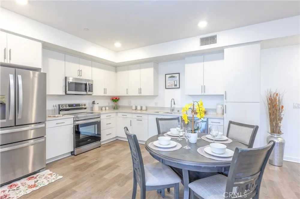 9001 Cerise Lane #111 Cypress, CA 90630