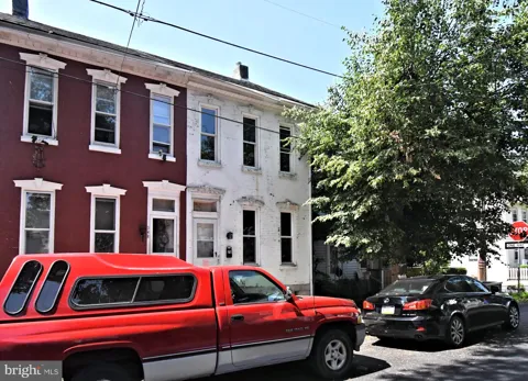 346 W WALNUT STREET