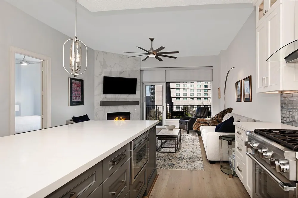 3 Waterway Court #5C The Woodlands, TX 77380