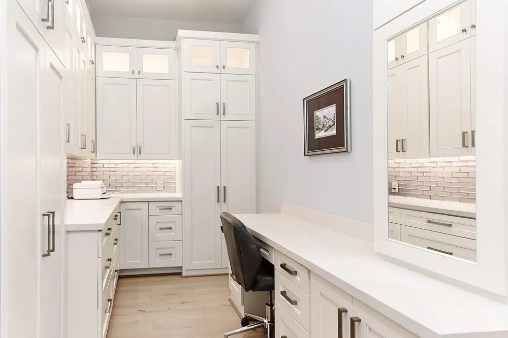 3 Waterway Court #5C The Woodlands, TX 77380