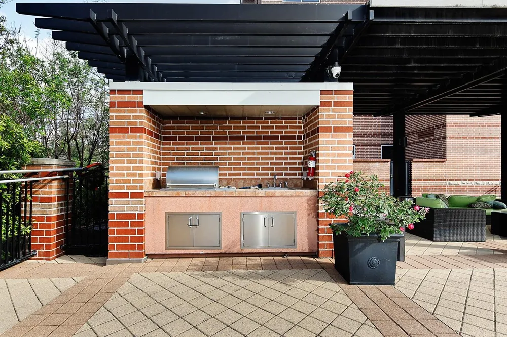3 Waterway Court #5C The Woodlands, TX 77380
