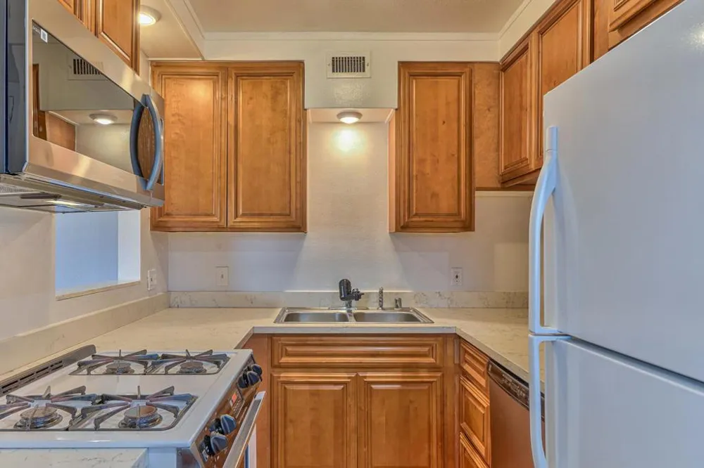 500 Glenwood Circle #435 Monterey, CA 93940