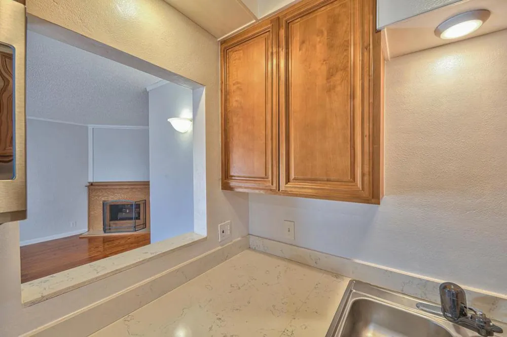 500 Glenwood Circle #435 Monterey, CA 93940