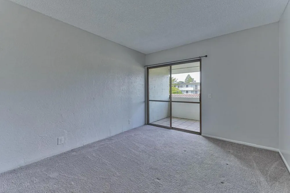 500 Glenwood Circle #435 Monterey, CA 93940