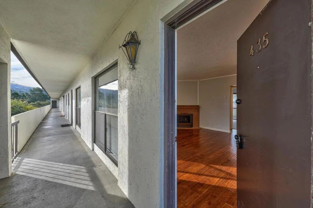 500 Glenwood Circle #435 Monterey, CA 93940