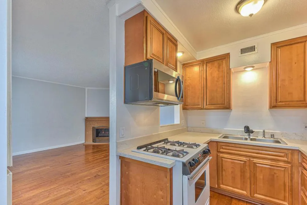 500 Glenwood Circle #435 Monterey, CA 93940