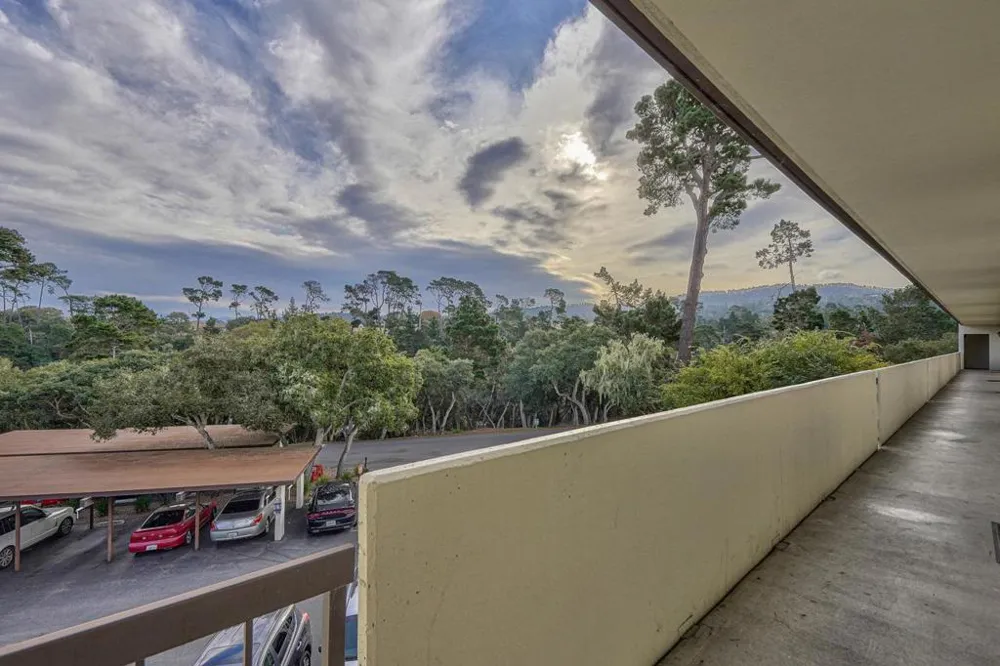 500 Glenwood Circle #435 Monterey, CA 93940