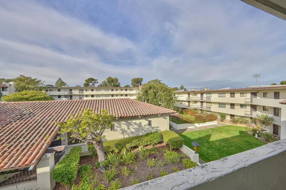 500 Glenwood Circle #435 Monterey, CA 93940