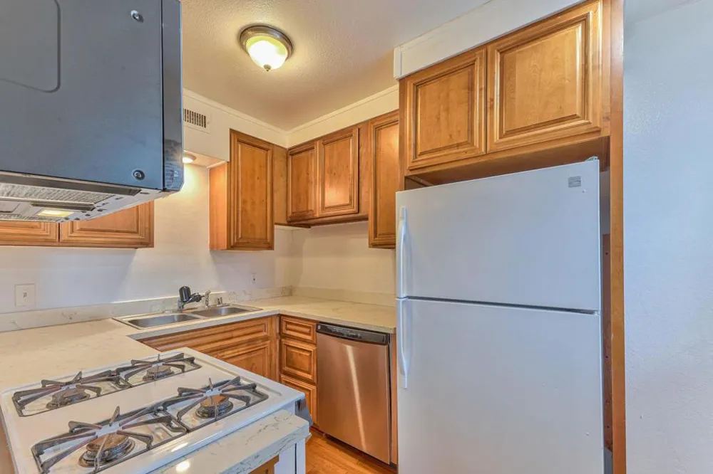 500 Glenwood Circle #435 Monterey, CA 93940