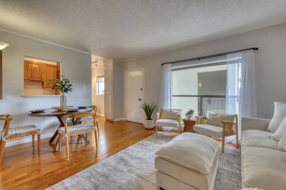 500 Glenwood Circle #435 Monterey, CA 93940