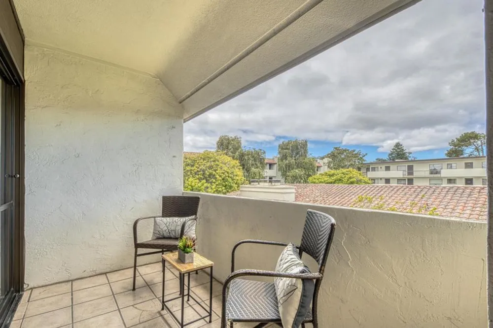 500 Glenwood Circle #435 Monterey, CA 93940