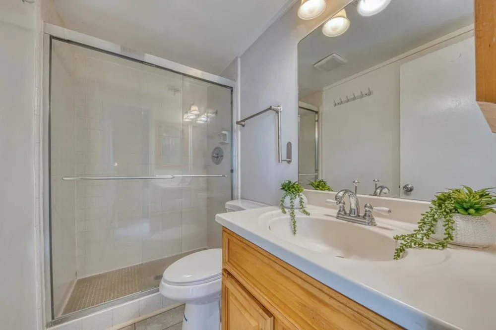 500 Glenwood Circle #435 Monterey, CA 93940