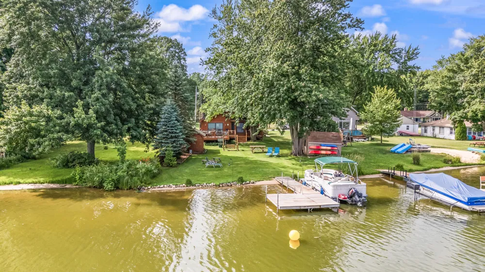2541 Van Dyke Street Conklin, MI 49403