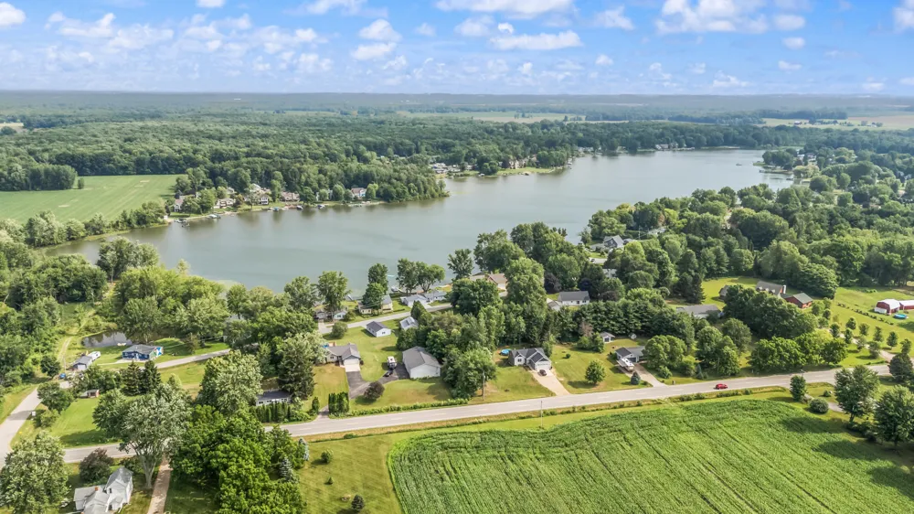 2541 Van Dyke Street Conklin, MI 49403