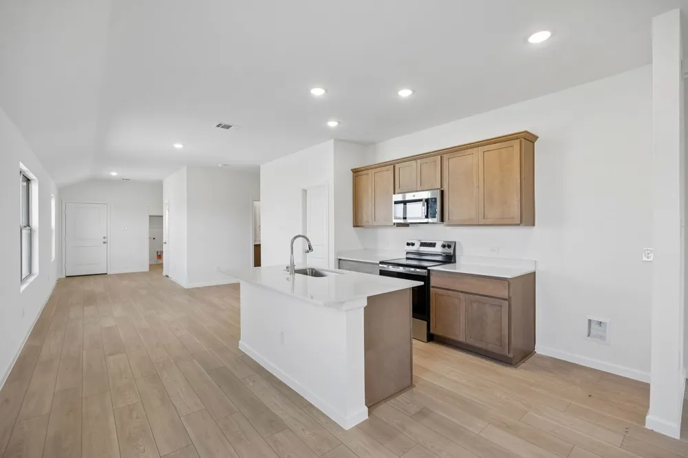831 Hillcrest Bouvelard Princeton, TX 75407