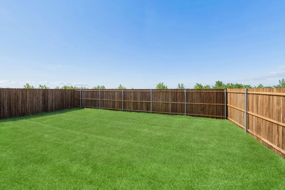 831 Hillcrest Bouvelard Princeton, TX 75407