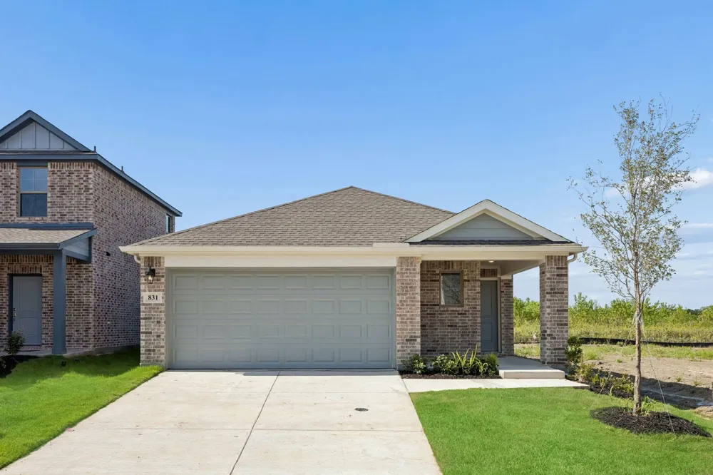 831 Hillcrest Bouvelard Princeton, TX 75407