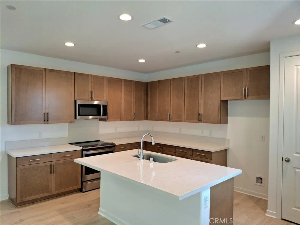31353 Osage Trail Winchester, CA 92596