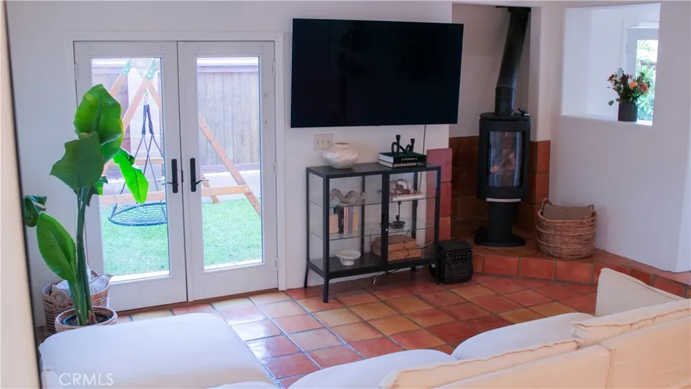 214 Irena #B Redondo Beach, CA 90277