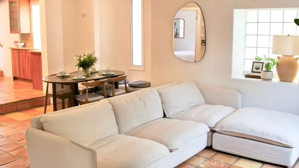 214 Irena #B Redondo Beach, CA 90277