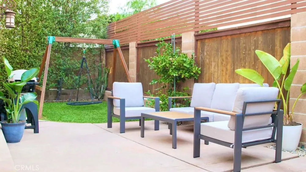 214 Irena #B Redondo Beach, CA 90277