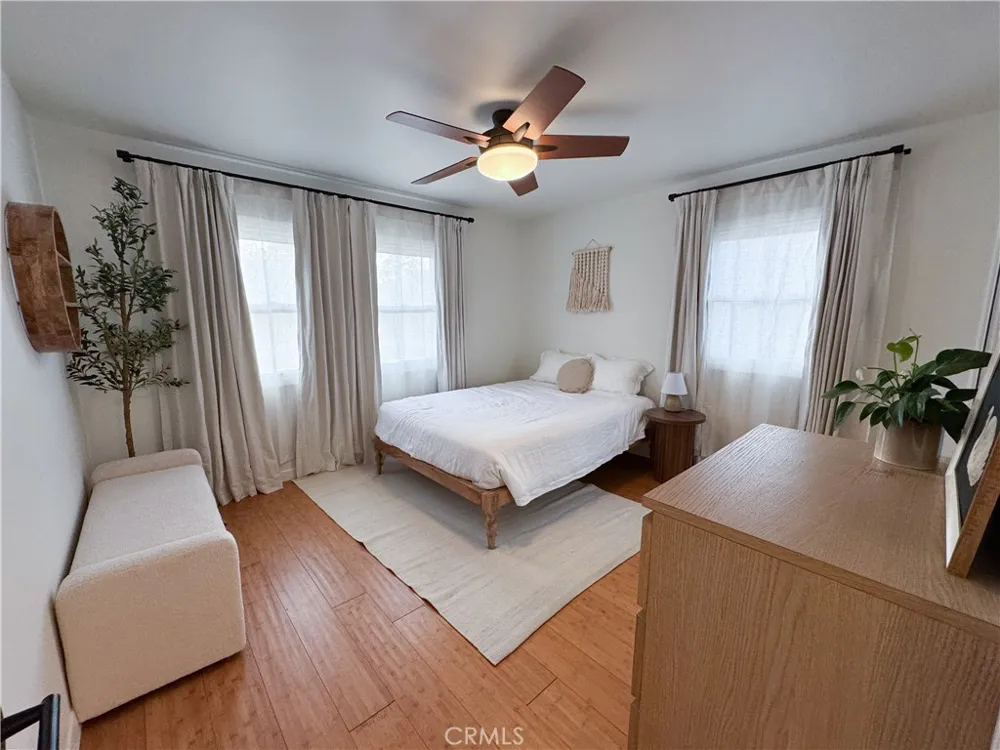 214 Irena #B Redondo Beach, CA 90277