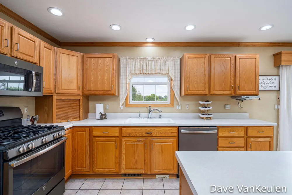 4494 Barber Road Hastings, MI 49058