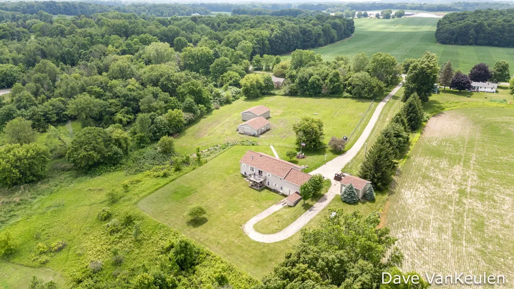 4494 Barber Road Hastings, MI 49058