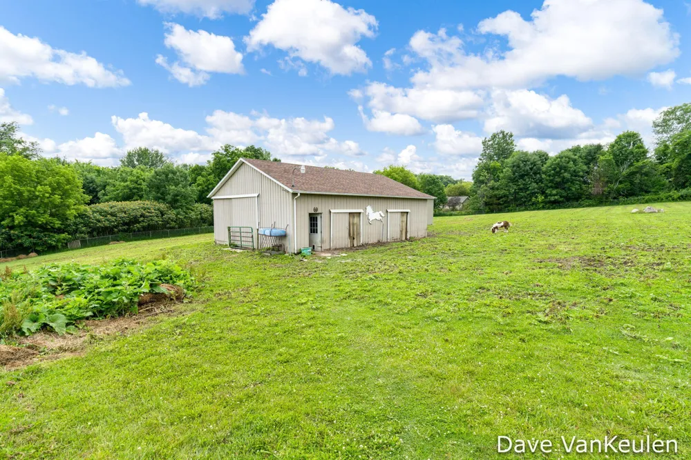 4494 Barber Road Hastings, MI 49058