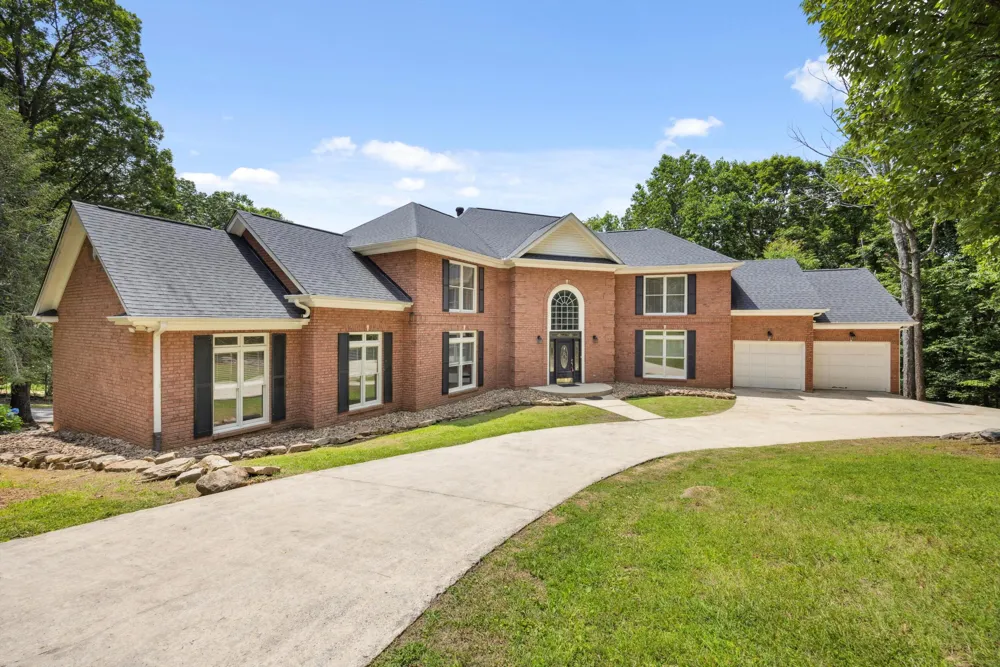 310 Bluffs Road South Pittsburg, TN 37380