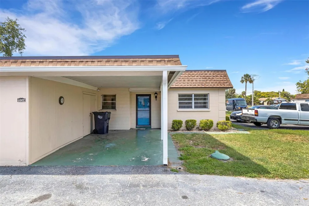 4602 PARK ACRES DRIVE #96 Bradenton, FL 34207