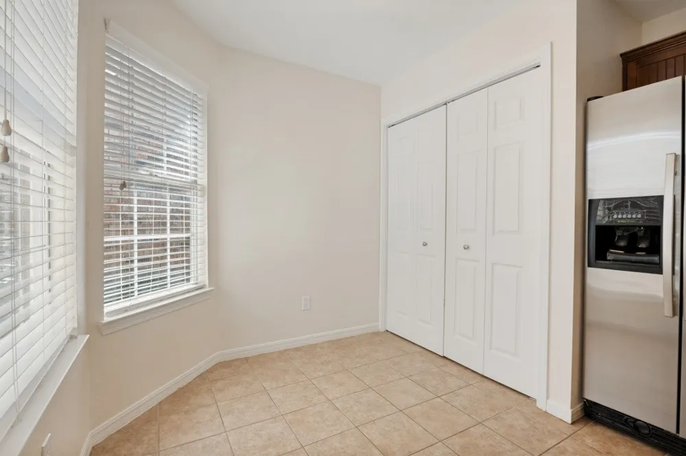 18131 Whispering Gables Lane Dallas, TX 75287