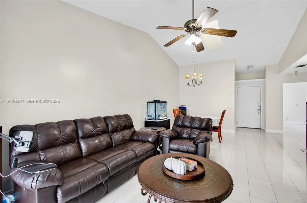 3855 Island Club Cir Lake Worth, FL 33462