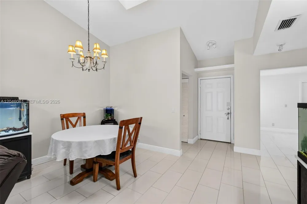 3855 Island Club Cir Lake Worth, FL 33462