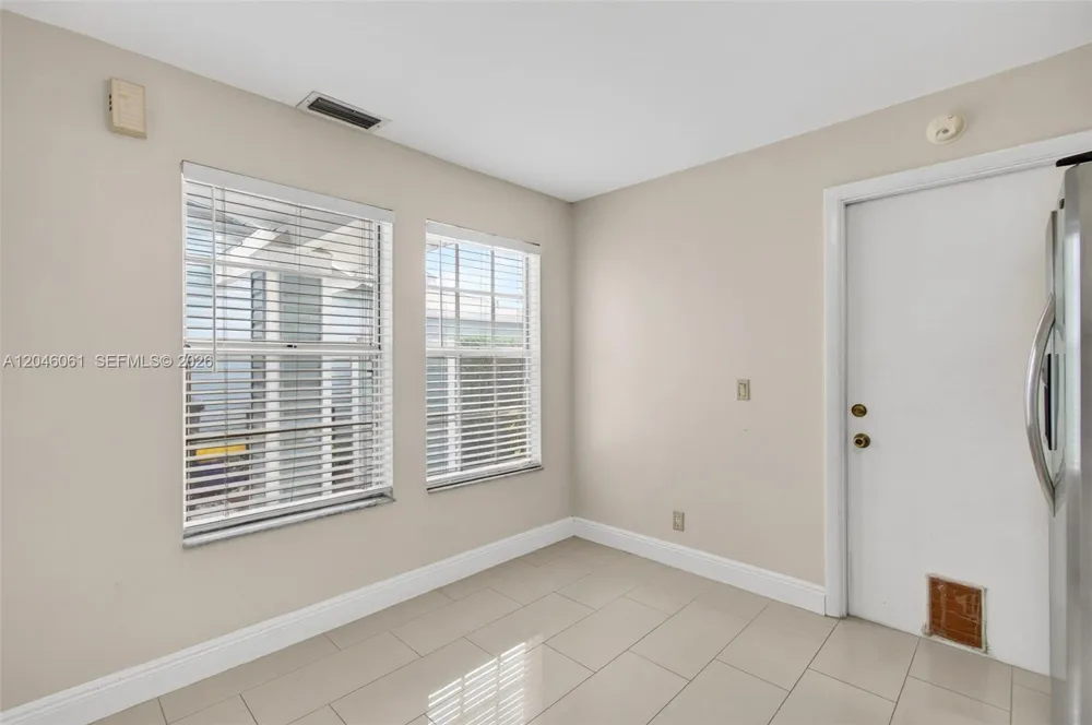 3855 Island Club Cir Lake Worth, FL 33462