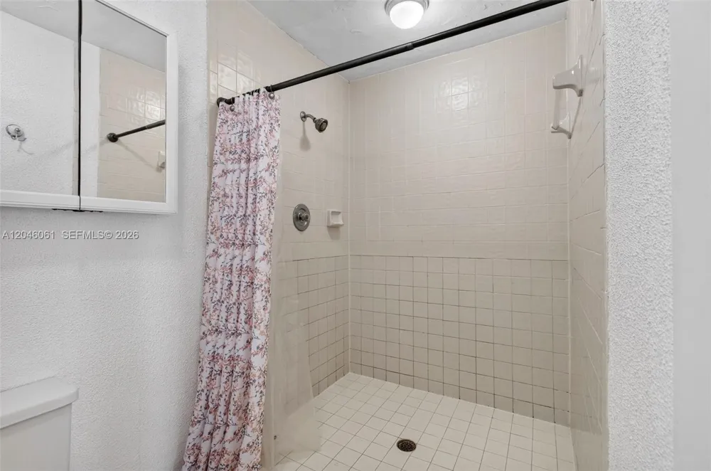 3855 Island Club Cir Lake Worth, FL 33462