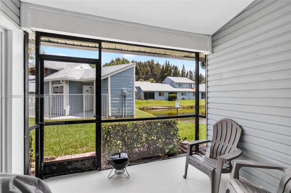 3855 Island Club Cir Lake Worth, FL 33462
