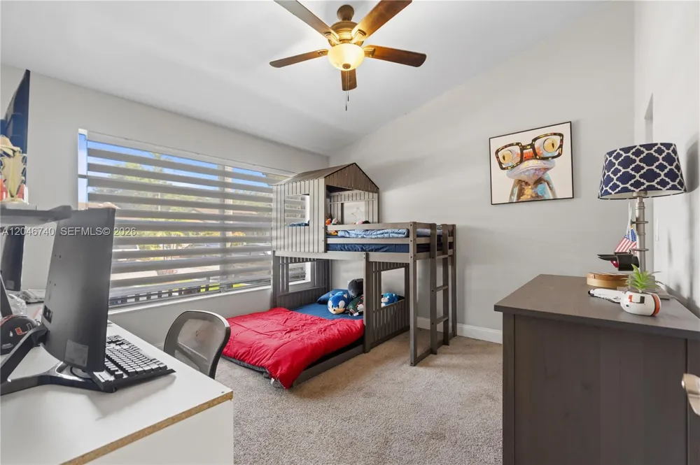 10311 Laurel Ct Pembroke Pines, FL 33026