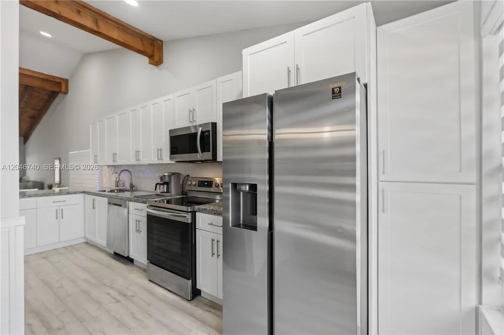 10311 Laurel Ct Pembroke Pines, FL 33026