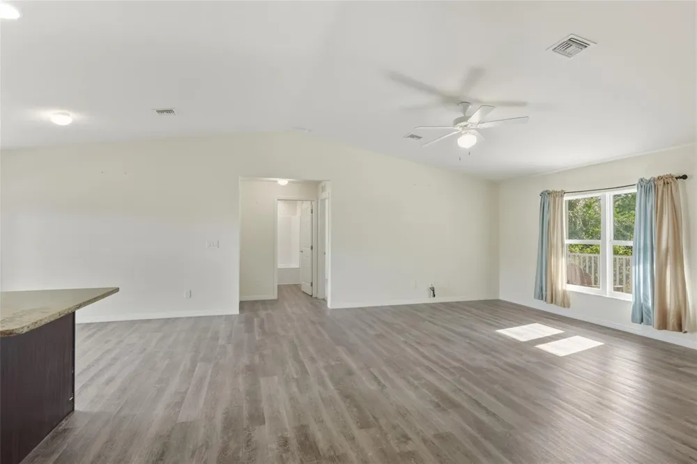 8007 Royal Court 
