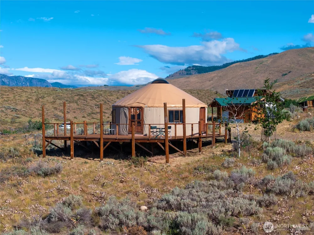 35 Chewuch Heights Road Winthrop, WA 98862