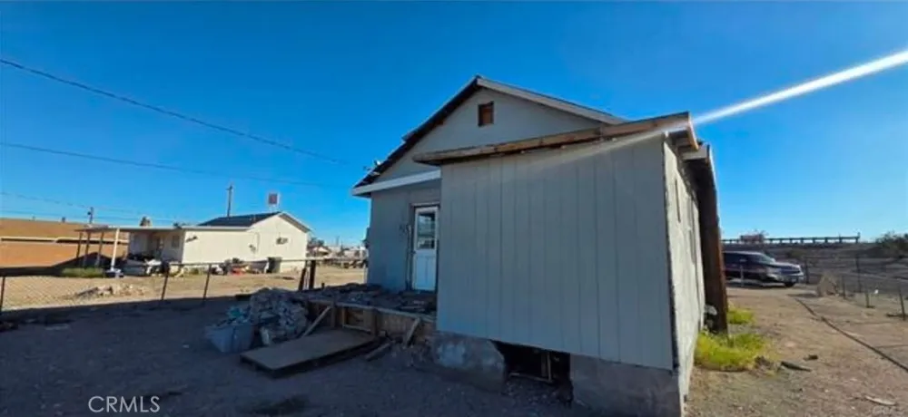 212 Gilman Street Needles, CA 92363