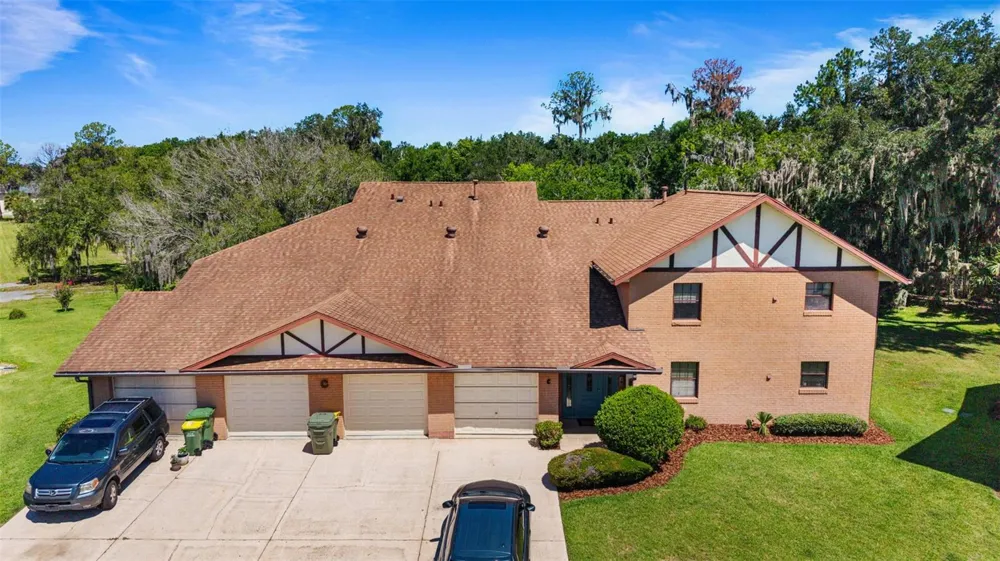 100 E OAK TERRACE DRIVE #C1 Leesburg, FL 34748